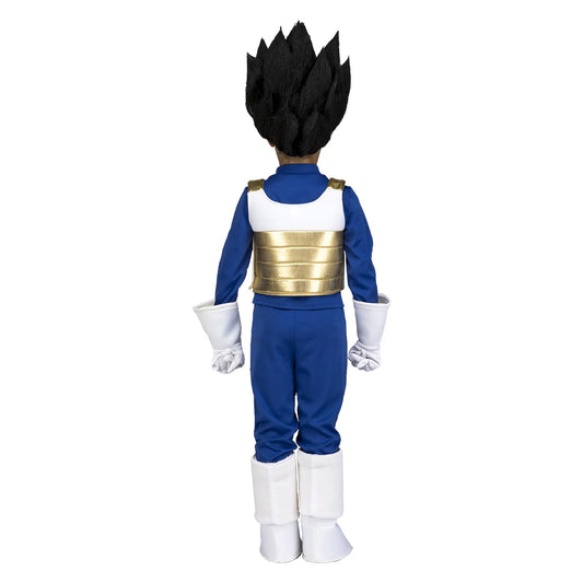 Bakifrånvy av barn i full Vegeta-kostym inklusive vita stövlar och väst.