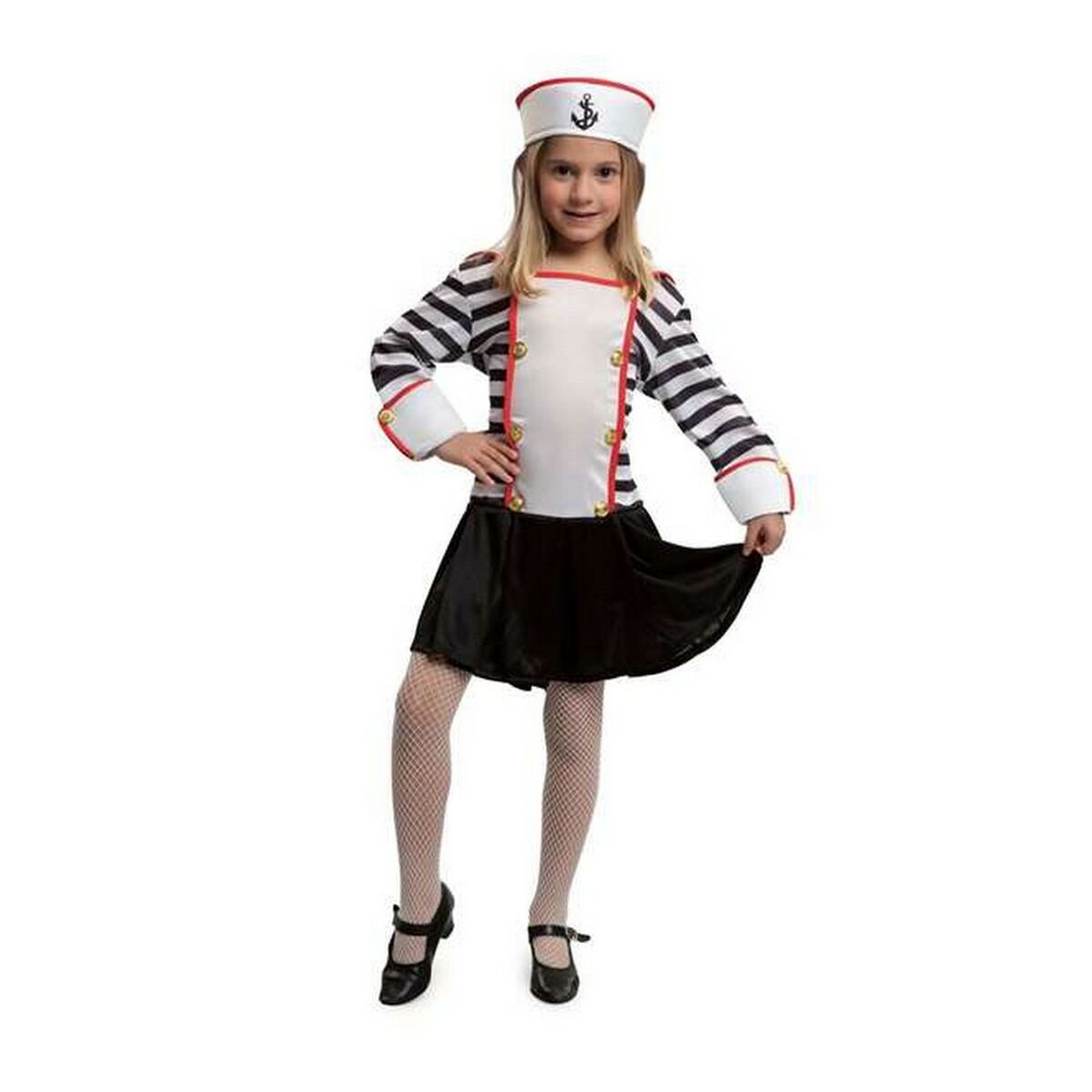 En glad flicka i en kvinnlig matrosdräkt med randig tröja och svart kjol.