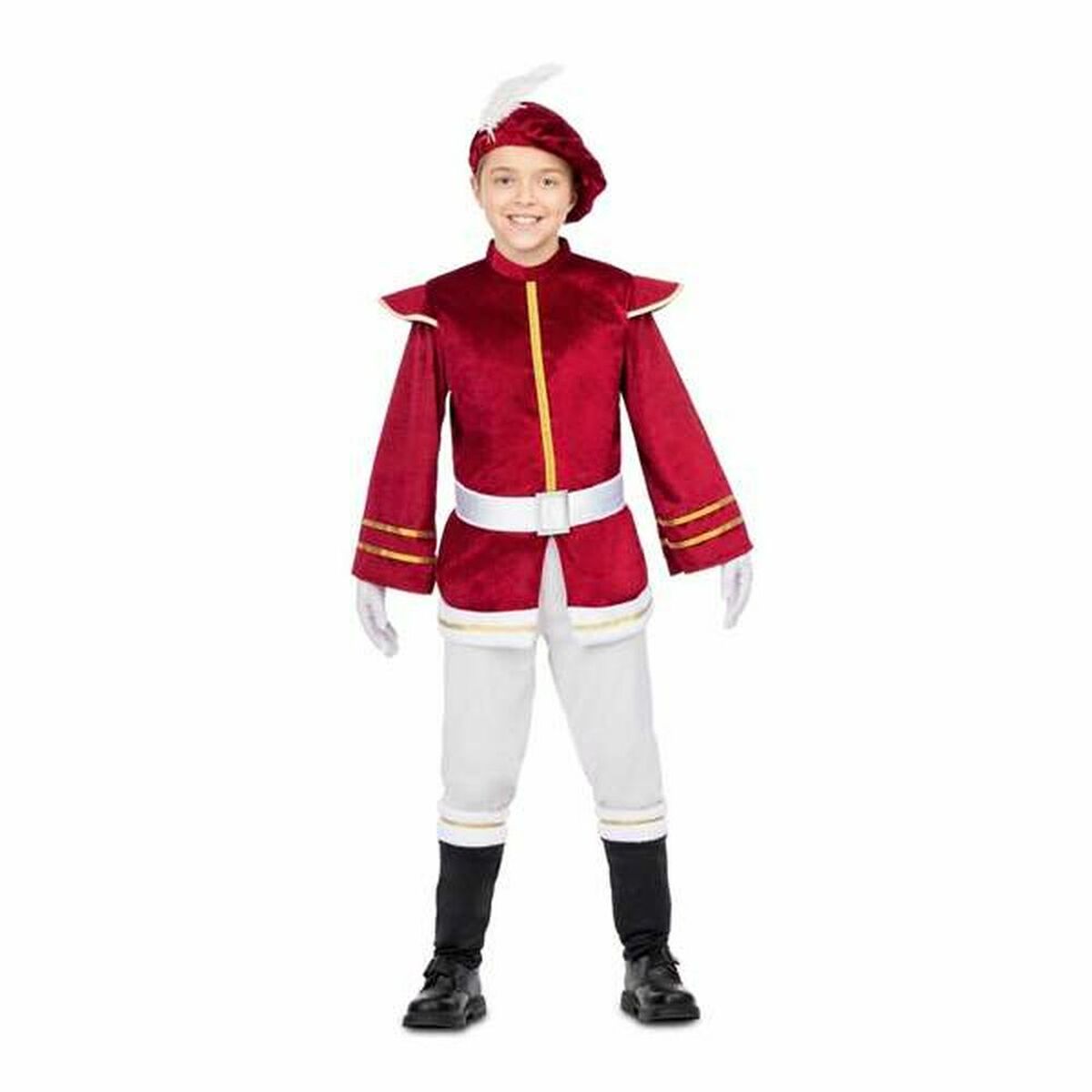 Ett barn poserar i en lyxig rödbrun velourdräkt med gulddetaljer, vit bälte och en fjäderprydd hatt.