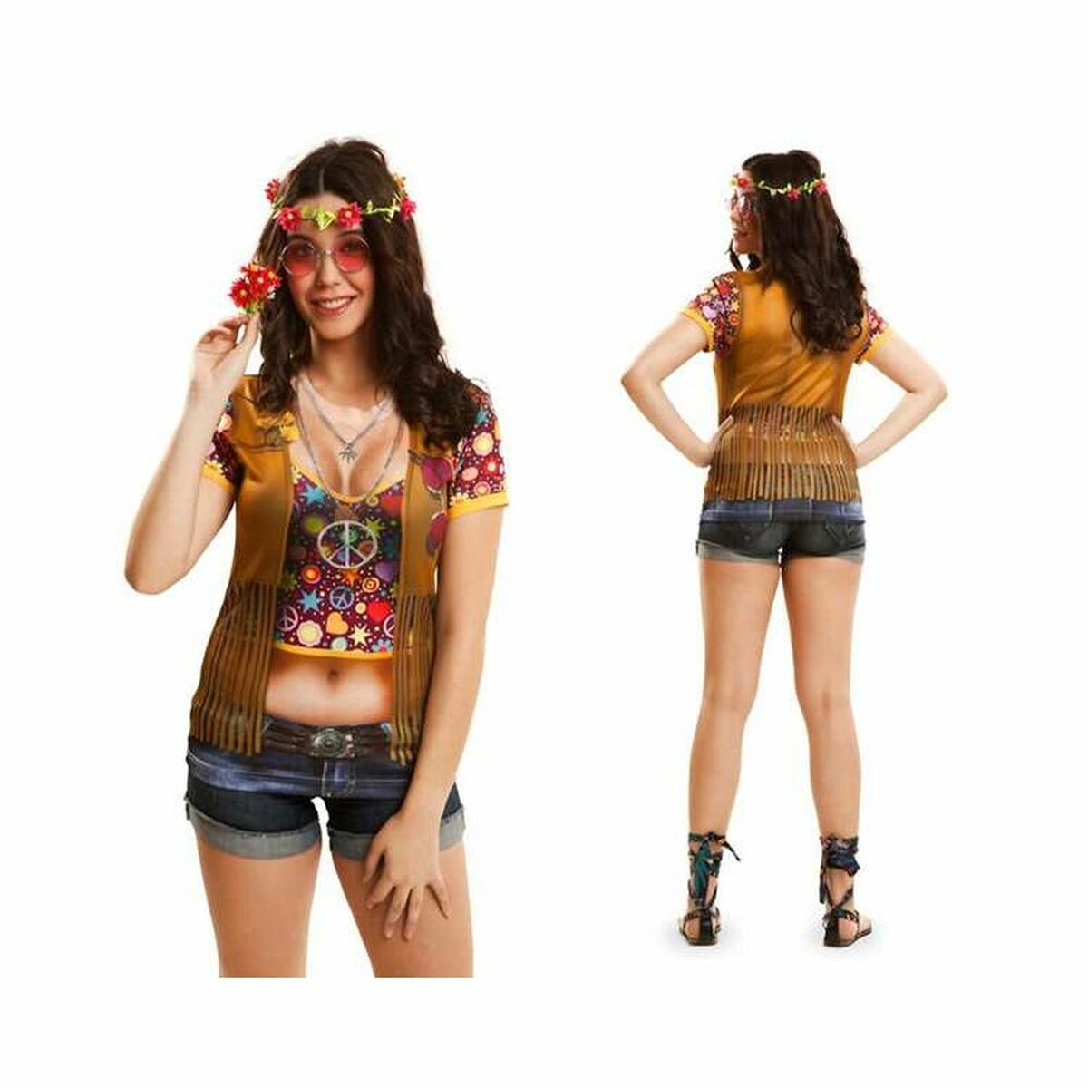 En kvinna iklädd en färgglad Flower Power Hippie-dräkt med ett peace-märke och fransad väst.