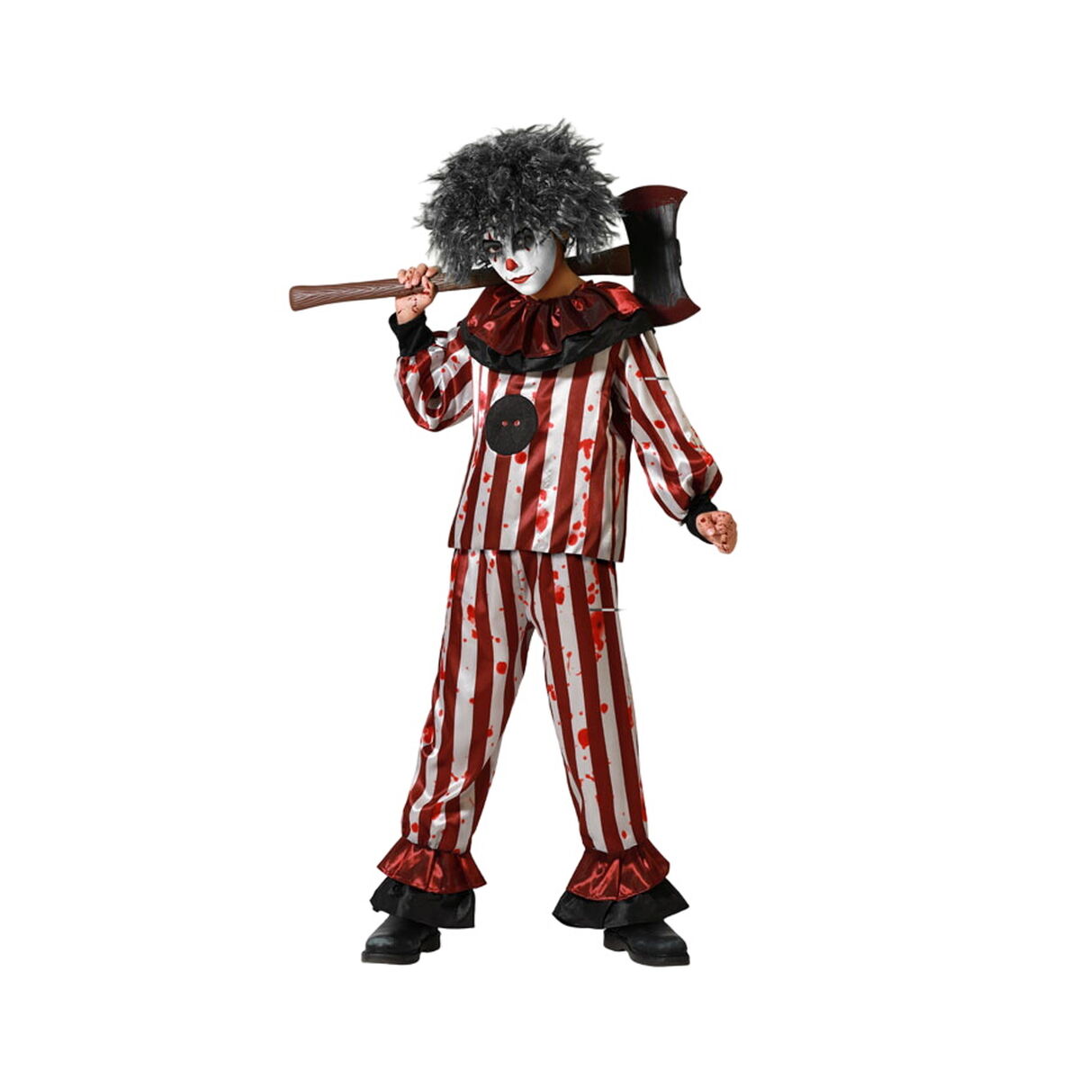 Ett barn klädd i en blodstänkta röd- och vitrandig clownmaskeraddräkt med en mörk peruk och en leksaksyxa över axeln.